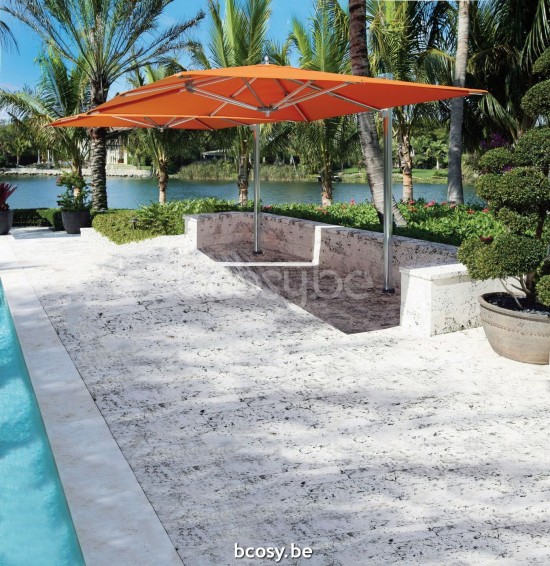 TUUCI vrijstaande zwevende aluminium parasols.