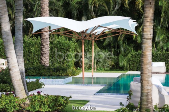 TUUCI Parasols droits à mât central en aluminium.