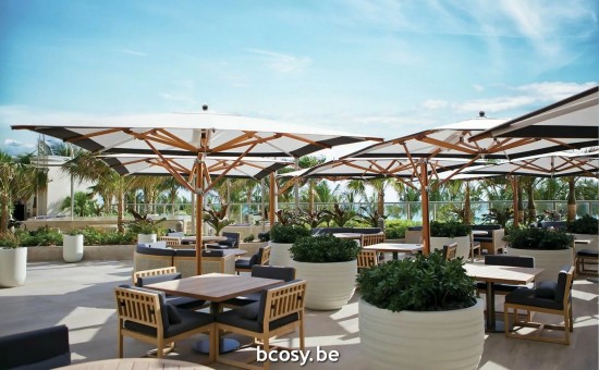 TUUCI Parasols suspendus deportés pendants décentrés à mât libre flottants en aluminium.