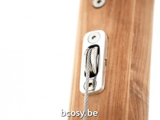 TUUCI Parasols droits à mât central en bois.