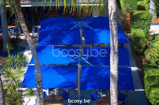 TUUCI Cantilever free pole Aluminium Umbrellas.