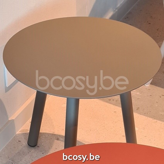 Vincent Sheppard Lilo Tables d'appoint de jardin cadre en Aluminium Taupe Dia 45.