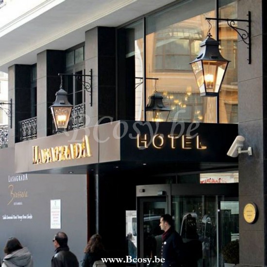 Authentage Buitenwandlampen Buitenmuurlampen Gevelverlichting Appliques Murales d'extérieur Outdoor Wall Lamps Aussen Wandleuchten Aussenwandlampen.