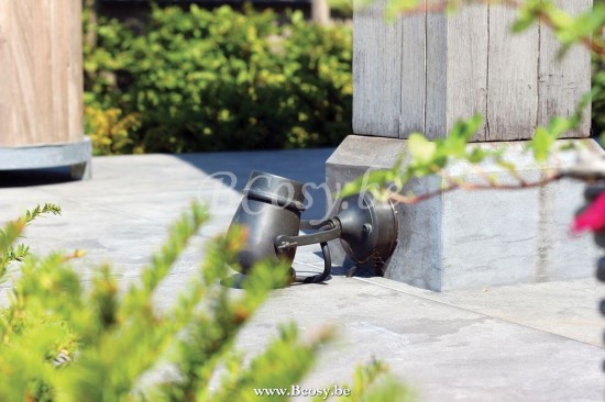 Feluce FEL-063 Feluce Bronzen wandlamp landelijk buiten richtbaar GU10.