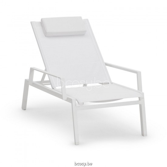 Diphano Selecta Stackable beach chair with wheels with arms Aluminium White Frame single layer Batyline White Fabric.