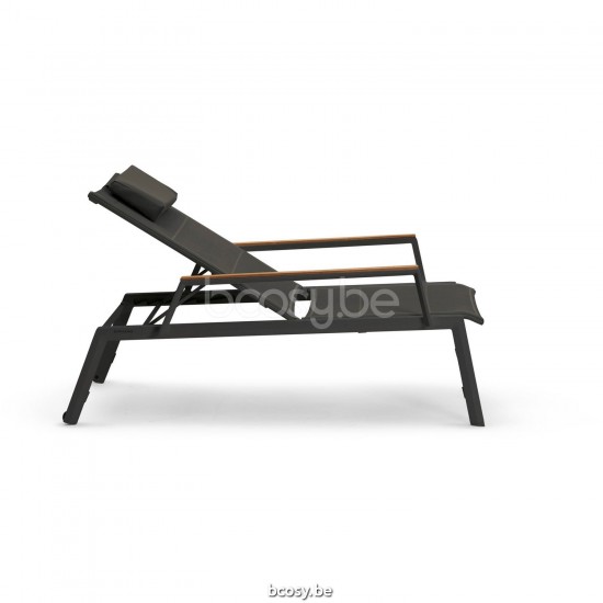 Diphano Selecta Stapelbare strandstoel met wielen met teak armsteun Aluminium Lava Frame Stof enkele laag Batyline Cafe Armle.