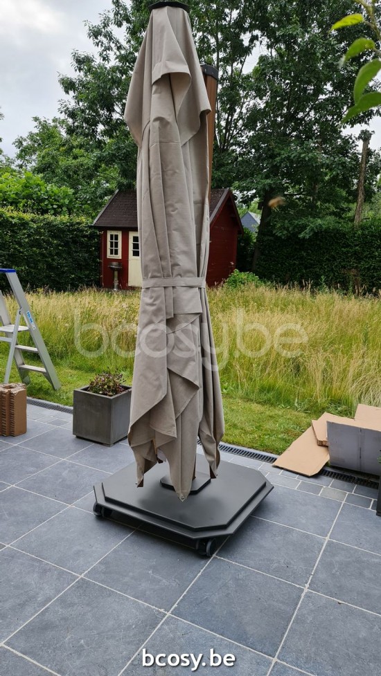 MEUBILI FORTE 300x425 Cantilever Parasol GLATZ Varioflex 300x425 Cantilever Parasol.