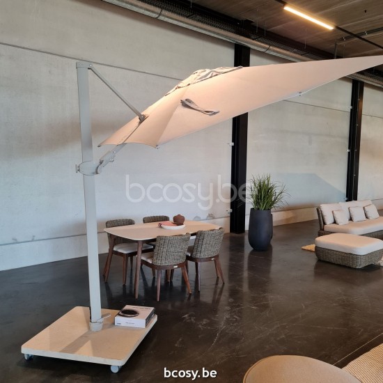 Jardinico LEGNA tables de repas jardin en teck et dessus en céramique.