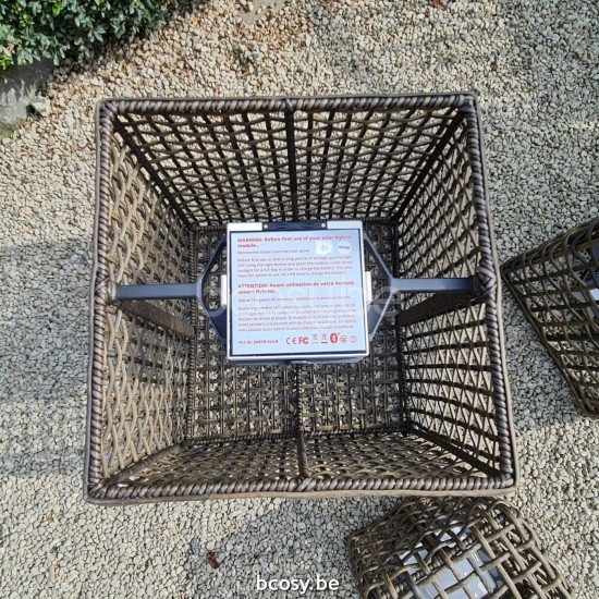 Jardinico SOLORE Eclairage Pour Parasol À Leds Carré 34x34 Cube Moyen Natural.