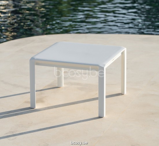 Jati Kebon Aspen Tuinsalontafel Wit mat aluminium.