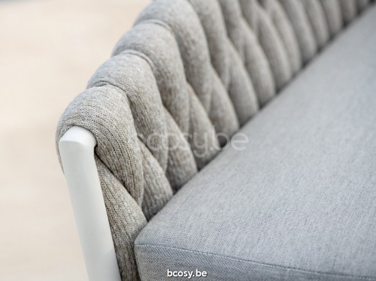 Jati Kebon Fortuna Socks Barstoel met armleuningen Sunbrella natte grey chine nat 10022 quick dry foam Wit mat aluminium.