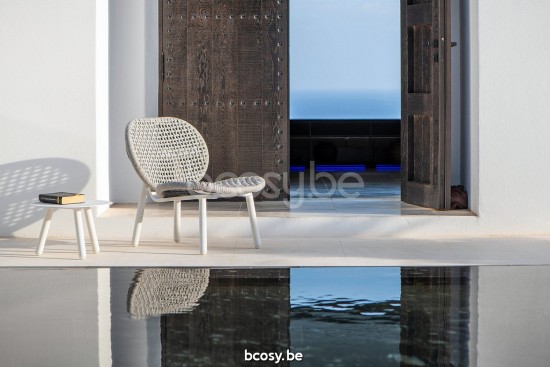 Jati Kebon Skate Alu Beistelltisch Weißes mattes Aluminium Tischplatte Aluminium Weißes mattes Aluminium.