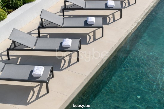 Jati Kebon Sylt Sonnenliege Stapelbarer Loungesessel Ohne kissen Aluminium anthrazit matt.