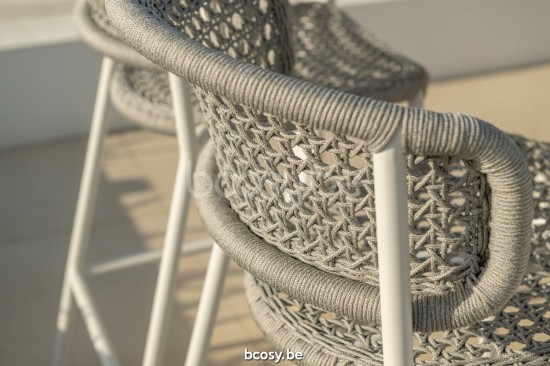 Jati&Kebon Butterfly garden outdoor bar chairs stools White mat aluminium Light grey melange.