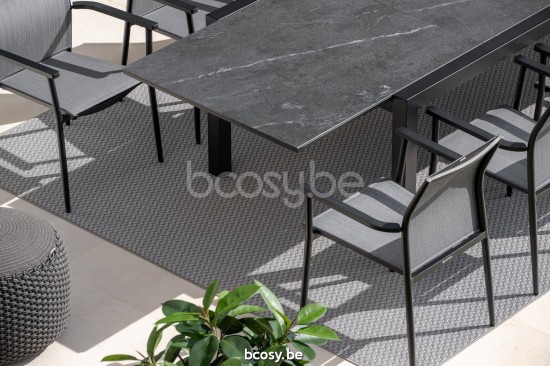 Gescova Lugano Extendable dining table.