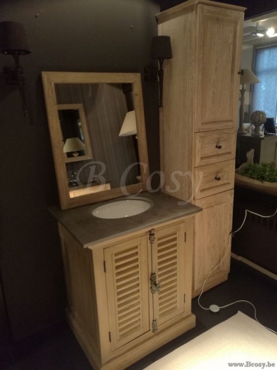  Lionshome Pharao24.de Waschtischunterschrank Ventry Aus Kiefer Antik Lamellen Optik Lee&Lewis laendliche badezimmerschrank badschrank badezimmerschraenke badschraenke