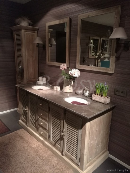 COTTAGE COUNTRY RUSTIC BATHROOM CABINET OLD PINE WITH STONE AND 2 SINKS TIMELESS LIVING Lee Lewis BATH 150W BATHROOM Cabinet old pine olive with stone and 2 sinks Lee&Lewis Cosy Cottage BAD LOUVRES co
