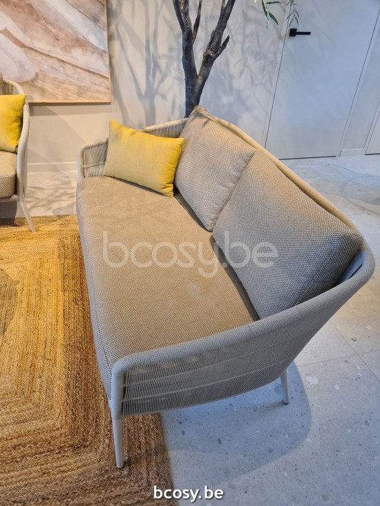 Vincent Sheppard Akari Loungebank 2.5s Rahmen aus Dune Weiß Aluminium Flachs Seil Polypropylen.