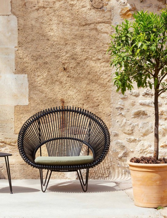 Vincent Sheppard Roy Cocoon Tuinstoelen Zwart Stalen frame Zwart Wicker koord Polyethyleen.