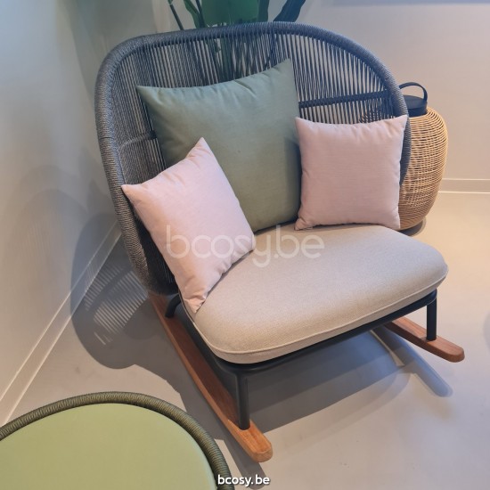 Vincent Sheppard Kodo schommelstoelen wipstoelen wiegelstoelen Fossil Grey Aluminium frame Fossil Grey Touw Polypropyleen.