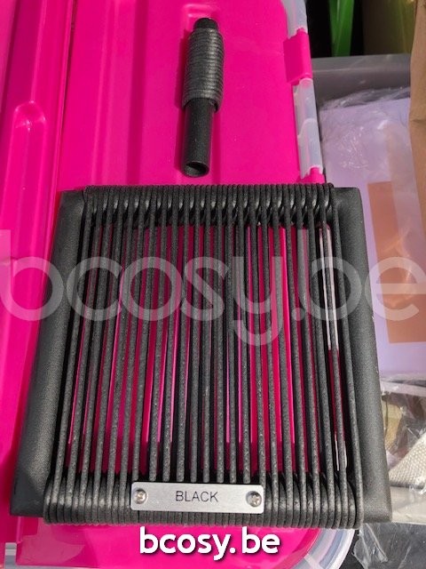 Vincent Sheppard Loop garden outdoor lounge sets Black Aluminium frame Black Wicker Polyethylene.