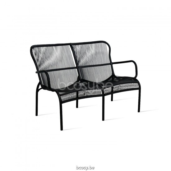 Vincent Sheppard Loop Sofa Zwart Aluminium frame Zwart Wicker Polyethyleen.