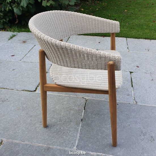 Vincent Sheppard Mona Tuinstoelen Onbehandeld teakhout frame Old Lace Wicker Polyethyleen.