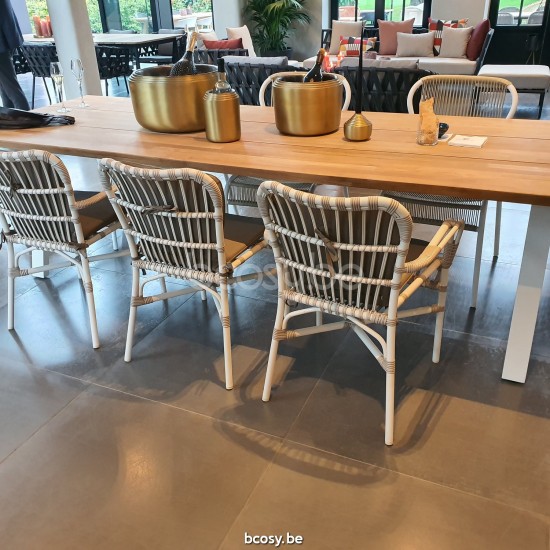 Vincent Sheppard Lucy Lehnstuhl Off-white Flechtwerk Polyethylen.