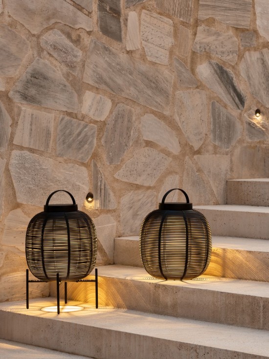 Vincent Sheppard Tika Aussen Garten Außen Laterne Rahmen aus Schwarz Stahl Schwarz Flechtwerk Polyethylen.