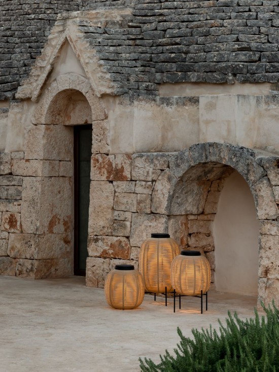 Vincent Sheppard Tika Aussen Garten Außen Laterne Rahmen aus Schwarz Stahl Kamel Flechtwerk Polyethylen.