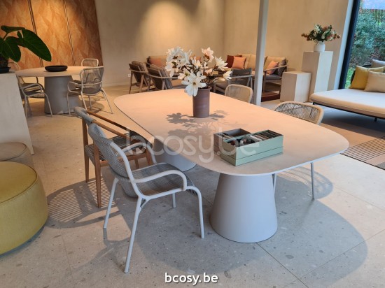 Vincent Sheppard Sandro 240x120 Table de Jardin cadre en Aluminium Blanc dune dessus de table Céramique Éclats.