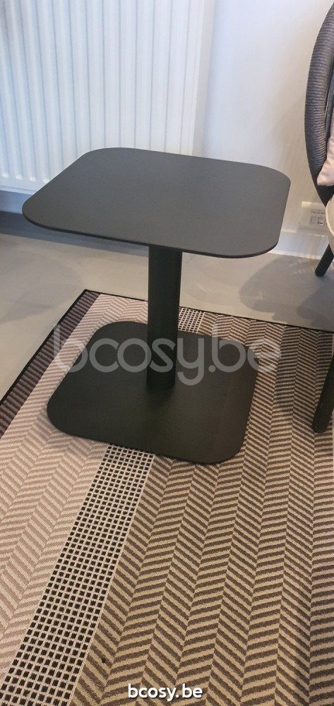 Vincent Sheppard Kodo Tuinbijzettafel Fossil Grey Aluminium frame Fossil Grey Aluminium Tafelblad.