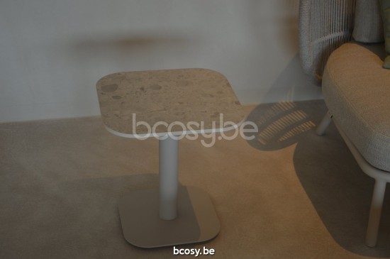 Vincent Sheppard Kodo Tables d'appoint de jardin Cadre en Aluminium Blanc dune.