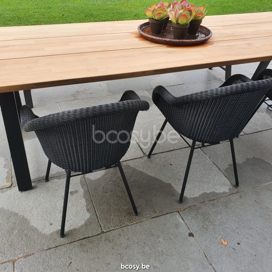 Vincent Sheppard Matteo 215x100 Table de Jardin Cadre en Aluminium Noir dessus de table Teck non traité.