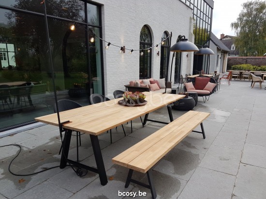 Vincent Sheppard Matteo tuintafels Zwart Aluminium frame 285x100.