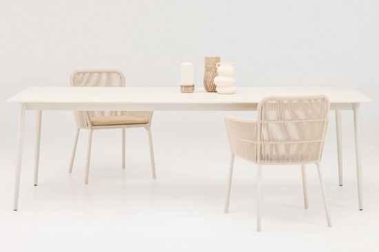 Vincent Sheppard Max Tuintafel Teak Plank 240x100 Dune White Aluminium frame Portland Keramiek Tafelblad.