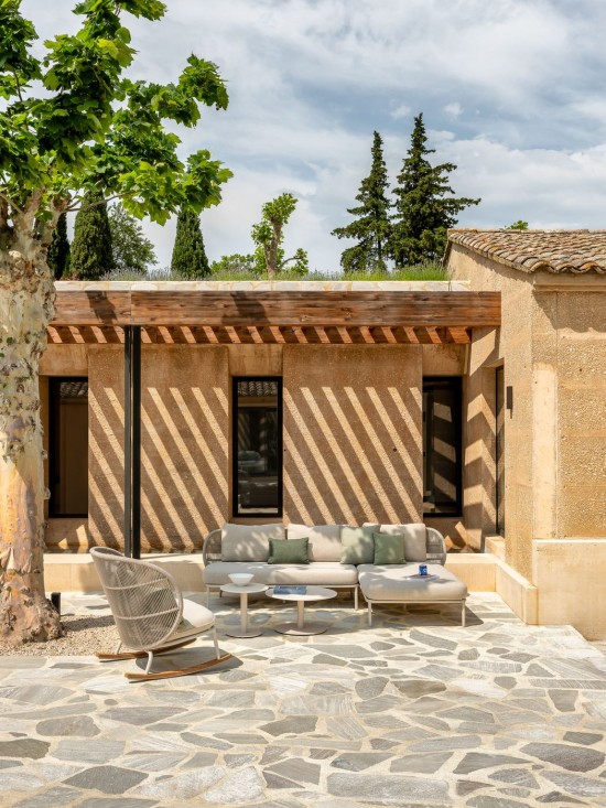 Vincent Sheppard Kodo garden outdoor coffee tables Dune White Aluminium frame Round.