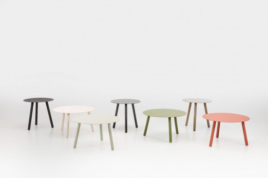 Vincent Sheppard Lilo Rond Table d'appoint ronde de jardin Cadre en Aluminium Gris fossile dessus de table Aluminium Gris fossile.