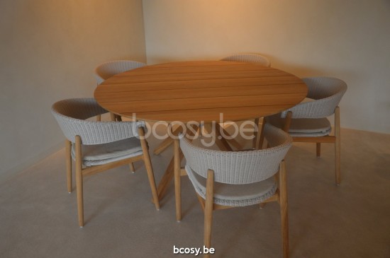 Vincent Sheppard Noa Runder Garten-Esstisch Rund Rahmen aus Unbehandeltes Teakholz Tischplatte Unbehandeltes Teakholz.